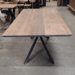 Table Top Oak Straight ‘young Edge’